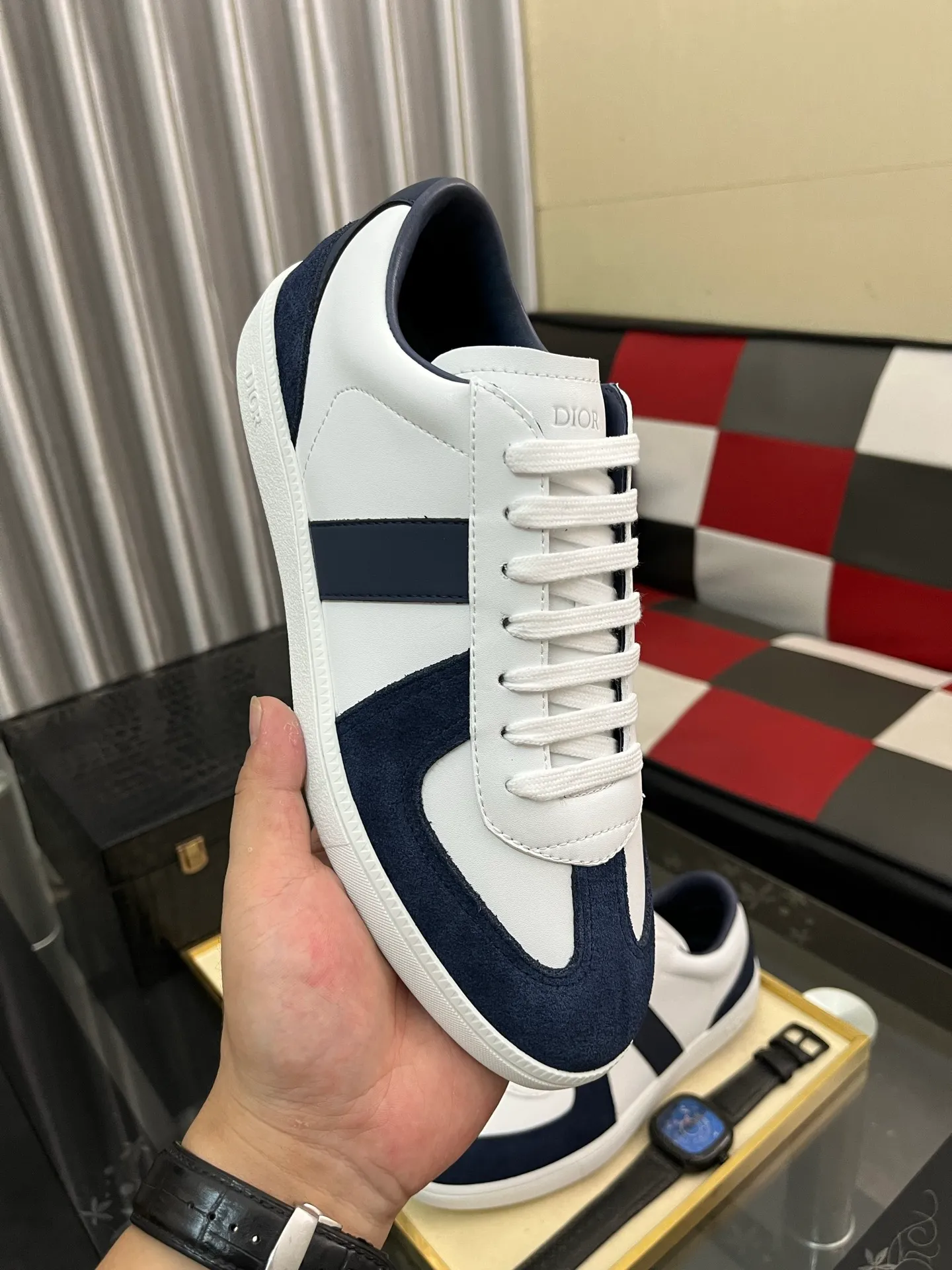 Men's shoes 💰380⌚️⌚️ 【Dior*DIAO】original quality.~ Unique modern style sneakers. 🏃A must-have casual shoe for trendy men😍😍 Original brand imported from Italy, imported original leather, sheep lining (refuses to discolor and grind feet) Sole: Original sole provided by the original factory, French lazy style design ⚠️Fit to the feet, original quality, super comfortable original sole. Code number: 38-448️⃣Colors available